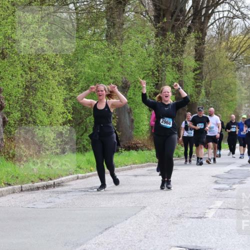 12.04.2026 - 45. Internationalen Wilhelmsburger Insellauf Yannick Fuchs http://msf.ph/oto/9498468 12.04.2026 13:11:55 Laufen 2968, 3938, 3132, 937, 3756, 4575, 1955 meine-sportfotos.de