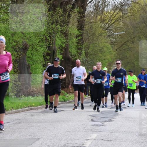 12.04.2026 - 45. Internationalen Wilhelmsburger Insellauf Yannick Fuchs http://msf.ph/oto/9498496 12.04.2026 13:11:59 Laufen 2721, 3132, 3937, 75, 4574, 4575, 2360, 1955, 180, 2933, 2359 meine-sportfotos.de