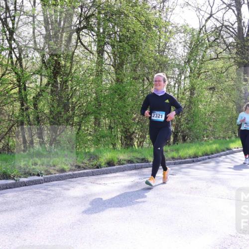 12.04.2026 - 45. Internationalen Wilhelmsburger Insellauf Yannick Fuchs http://msf.ph/oto/9498497 12.04.2026 10:57:16 Laufen 2321, 2590, 3507 meine-sportfotos.de