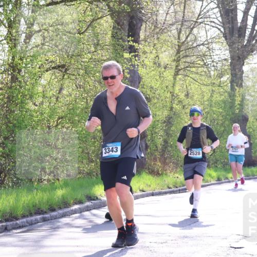 12.04.2026 - 45. Internationalen Wilhelmsburger Insellauf Yannick Fuchs http://msf.ph/oto/9498536 12.04.2026 10:58:37 Laufen 3343, 2528, 3751 meine-sportfotos.de