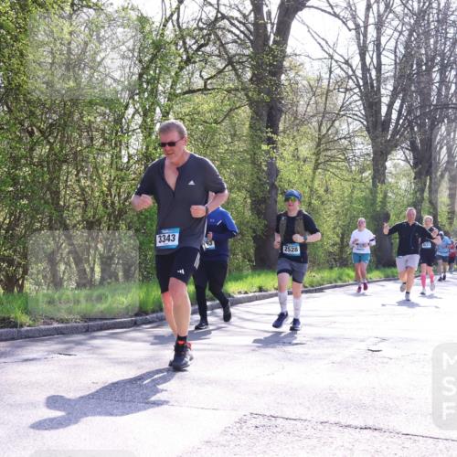 12.04.2026 - 45. Internationalen Wilhelmsburger Insellauf Yannick Fuchs http://msf.ph/oto/9498541 12.04.2026 10:58:38 Laufen 3343, 2528, 3751 meine-sportfotos.de