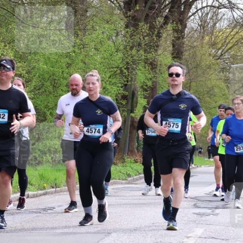 12.04.2026 - 45. Internationalen Wilhelmsburger Insellauf Yannick Fuchs http://msf.ph/oto/9498547 12.04.2026 13:12:06 Laufen 3132, 4574, 3756, 4575, 2933, 2359 meine-sportfotos.de
