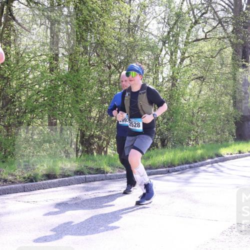 12.04.2026 - 45. Internationalen Wilhelmsburger Insellauf Yannick Fuchs http://msf.ph/oto/9498557 12.04.2026 10:58:40 Laufen 4993, 2528, 751 meine-sportfotos.de