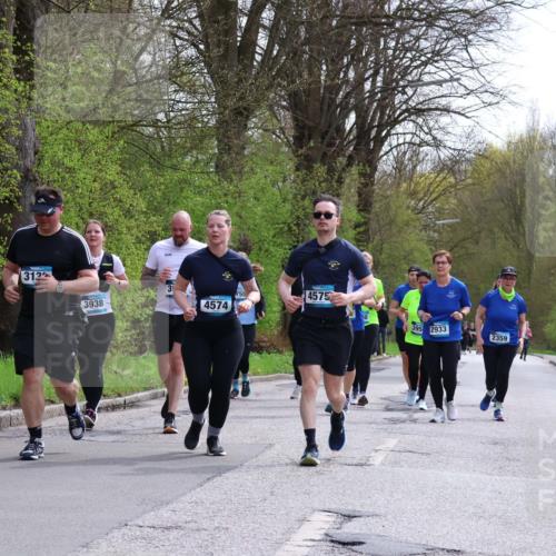 12.04.2026 - 45. Internationalen Wilhelmsburger Insellauf Yannick Fuchs http://msf.ph/oto/9498560 12.04.2026 13:12:07 Laufen 312, 3938, 4574, 755, 4575, 395, 2933, 2359 meine-sportfotos.de