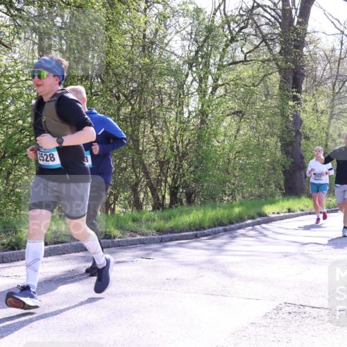 12.04.2026 - 45. Internationalen Wilhelmsburger Insellauf Yannick Fuchs http://msf.ph/oto/9498563 12.04.2026 10:58:40 Laufen 2528, 3, 3751, 4633 meine-sportfotos.de