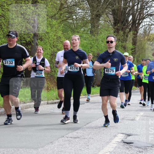 12.04.2026 - 45. Internationalen Wilhelmsburger Insellauf Yannick Fuchs http://msf.ph/oto/9498565 12.04.2026 13:12:08 Laufen 3132, 3938, 4574, 755, 4575, 2360, 3955, 2933, 2359 meine-sportfotos.de