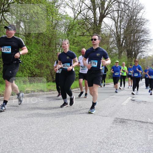 12.04.2026 - 45. Internationalen Wilhelmsburger Insellauf Yannick Fuchs http://msf.ph/oto/9498594 12.04.2026 13:12:10 Laufen 3132, 393, 4574, 3937, 4575, 3755, 2360, 960, 2756, 2933 meine-sportfotos.de