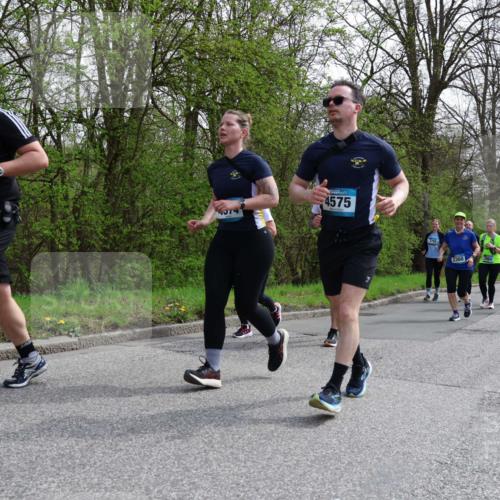 12.04.2026 - 45. Internationalen Wilhelmsburger Insellauf Yannick Fuchs http://msf.ph/oto/9498601 12.04.2026 13:12:11 Laufen 3132, 4575, 2360, 3960, 2756, 2933, 2359 meine-sportfotos.de