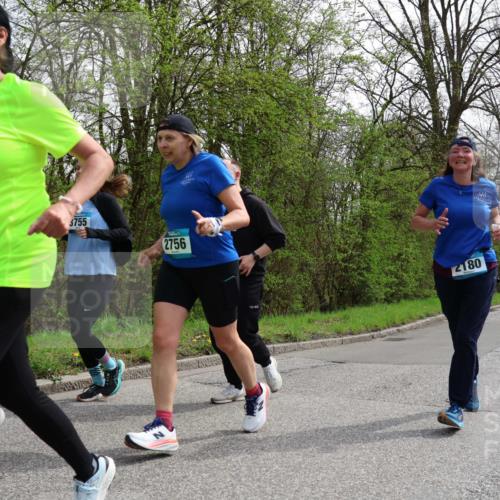 12.04.2026 - 45. Internationalen Wilhelmsburger Insellauf Yannick Fuchs http://msf.ph/oto/9498648 12.04.2026 13:12:15 Laufen 155, 960, 3755, 2756, 2180 meine-sportfotos.de