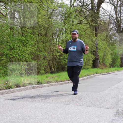 12.04.2026 - 45. Internationalen Wilhelmsburger Insellauf Yannick Fuchs http://msf.ph/oto/9498676 12.04.2026 13:12:29 Laufen 4316 meine-sportfotos.de