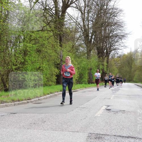 12.04.2026 - 45. Internationalen Wilhelmsburger Insellauf Yannick Fuchs http://msf.ph/oto/9498706 12.04.2026 13:12:35 Laufen 4124 meine-sportfotos.de