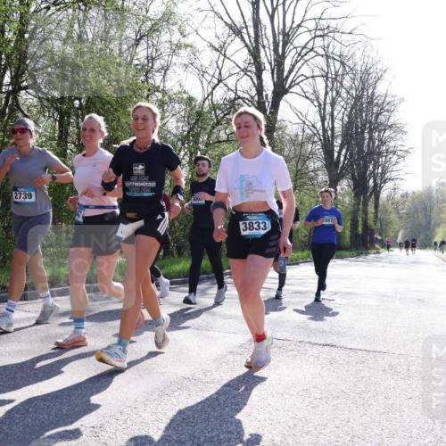 12.04.2026 - 45. Internationalen Wilhelmsburger Insellauf Yannick Fuchs http://msf.ph/oto/9498711 12.04.2026 10:58:56 Laufen 2739, 45, 2023, 1930, 3003, 3833, 2867 meine-sportfotos.de