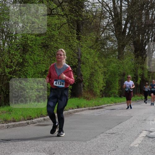 12.04.2026 - 45. Internationalen Wilhelmsburger Insellauf Yannick Fuchs http://msf.ph/oto/9498714 12.04.2026 13:12:35 Laufen 4124 meine-sportfotos.de