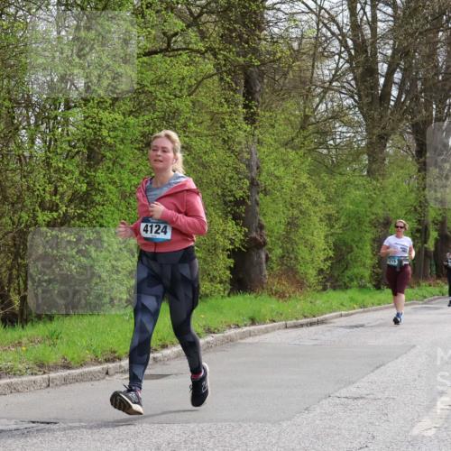 12.04.2026 - 45. Internationalen Wilhelmsburger Insellauf Yannick Fuchs http://msf.ph/oto/9498715 12.04.2026 13:12:35 Laufen 4124, 1215 meine-sportfotos.de