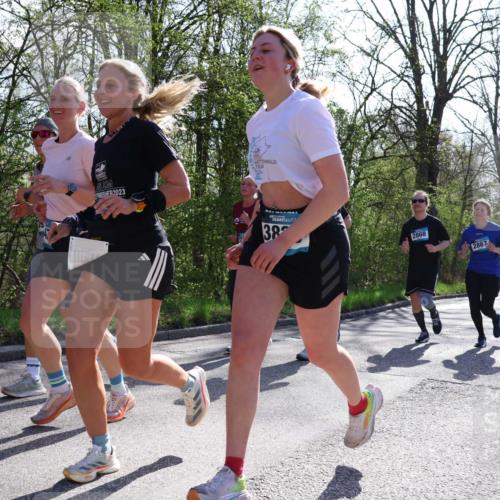 12.04.2026 - 45. Internationalen Wilhelmsburger Insellauf Yannick Fuchs http://msf.ph/oto/9498717 12.04.2026 10:58:57 Laufen 4, 3, 2023, 38, 2868, 2867 meine-sportfotos.de