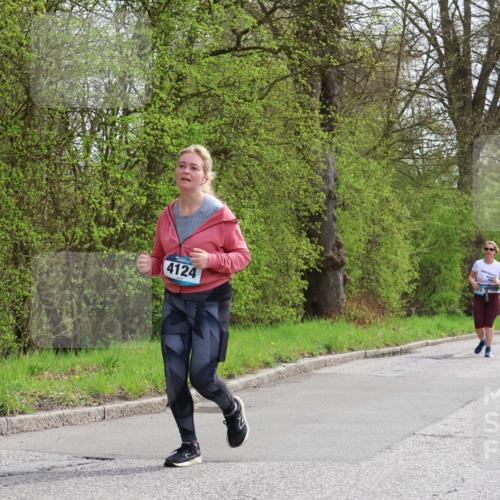 12.04.2026 - 45. Internationalen Wilhelmsburger Insellauf Yannick Fuchs http://msf.ph/oto/9498718 12.04.2026 13:12:36 Laufen 4124 meine-sportfotos.de