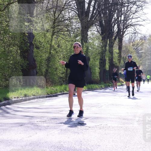12.04.2026 - 45. Internationalen Wilhelmsburger Insellauf Yannick Fuchs http://msf.ph/oto/9498774 12.04.2026 10:59:13 Laufen 2486 meine-sportfotos.de