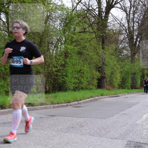 12.04.2026 - 45. Internationalen Wilhelmsburger Insellauf Yannick Fuchs http://msf.ph/oto/9498862 12.04.2026 13:12:53 Laufen 5695 meine-sportfotos.de