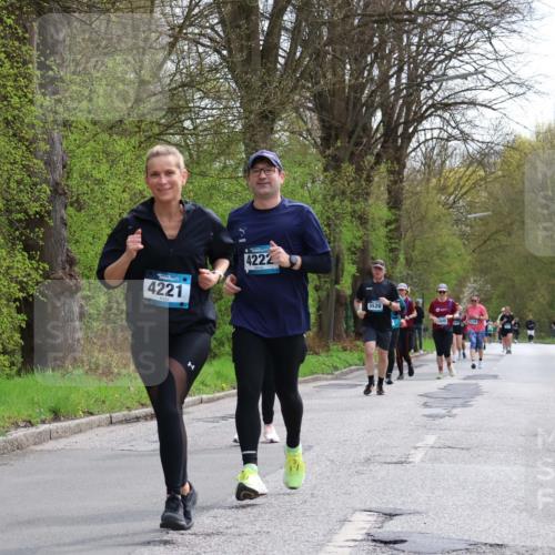 12.04.2026 - 45. Internationalen Wilhelmsburger Insellauf Yannick Fuchs http://msf.ph/oto/9498905 12.04.2026 13:13:08 Laufen 4221, 4222, 5520 meine-sportfotos.de