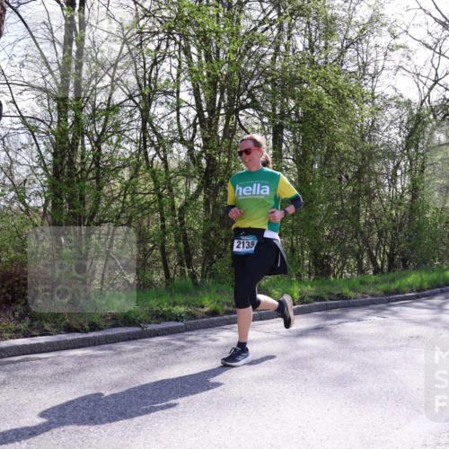 12.04.2026 - 45. Internationalen Wilhelmsburger Insellauf Yannick Fuchs http://msf.ph/oto/9498929 12.04.2026 10:59:36 Laufen 2135 meine-sportfotos.de