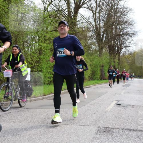 12.04.2026 - 45. Internationalen Wilhelmsburger Insellauf Yannick Fuchs http://msf.ph/oto/9498930 12.04.2026 13:13:10 Laufen 4221, 5, 4222, 2630 meine-sportfotos.de