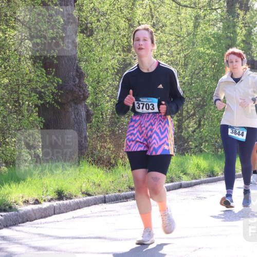 12.04.2026 - 45. Internationalen Wilhelmsburger Insellauf Yannick Fuchs http://msf.ph/oto/9498935 12.04.2026 10:59:37 Laufen 3703, 3844, 202, 2916 meine-sportfotos.de