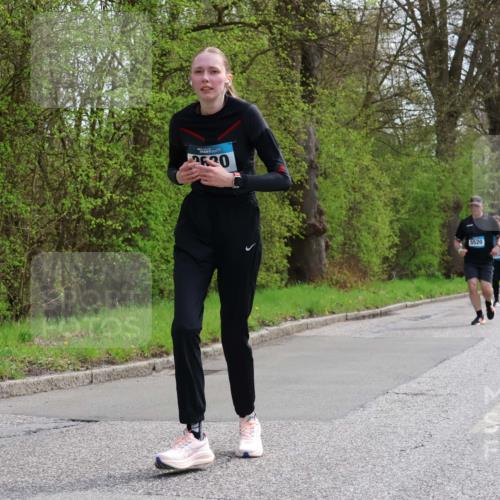 12.04.2026 - 45. Internationalen Wilhelmsburger Insellauf Yannick Fuchs http://msf.ph/oto/9498938 12.04.2026 13:13:11 Laufen 2630, 5520, 40 meine-sportfotos.de