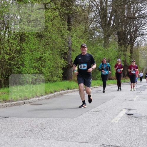12.04.2026 - 45. Internationalen Wilhelmsburger Insellauf Yannick Fuchs http://msf.ph/oto/9498963 12.04.2026 13:13:14 Laufen 5520, 2340, 2944, 2945 meine-sportfotos.de