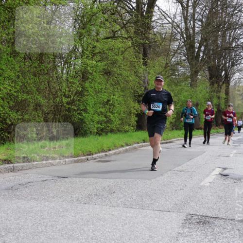 12.04.2026 - 45. Internationalen Wilhelmsburger Insellauf Yannick Fuchs http://msf.ph/oto/9498968 12.04.2026 13:13:15 Laufen 5520, 2340, 2944, 2945 meine-sportfotos.de