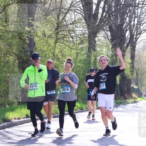 12.04.2026 - 45. Internationalen Wilhelmsburger Insellauf Yannick Fuchs http://msf.ph/oto/9498980 12.04.2026 10:59:42 Laufen 2916, 3202, 96, 2816, 2817 meine-sportfotos.de
