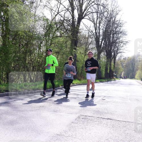 12.04.2026 - 45. Internationalen Wilhelmsburger Insellauf Yannick Fuchs http://msf.ph/oto/9498995 12.04.2026 10:59:43 Laufen 2916, 1965, 2816, 281 meine-sportfotos.de