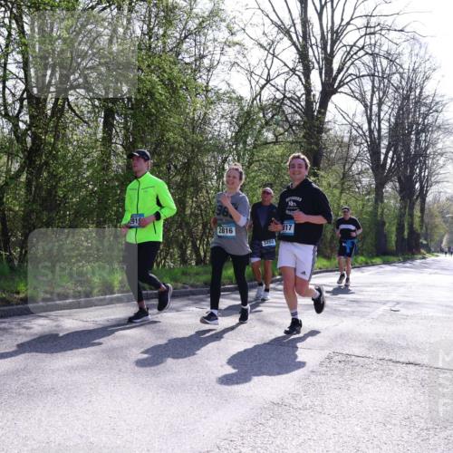 12.04.2026 - 45. Internationalen Wilhelmsburger Insellauf Yannick Fuchs http://msf.ph/oto/9499008 12.04.2026 10:59:44 Laufen 291, 2816, 817, 3202 meine-sportfotos.de