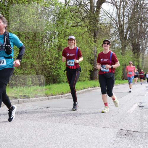 12.04.2026 - 45. Internationalen Wilhelmsburger Insellauf Yannick Fuchs http://msf.ph/oto/9499019 12.04.2026 13:13:20 Laufen 340, 2944, 2945, 5509 meine-sportfotos.de