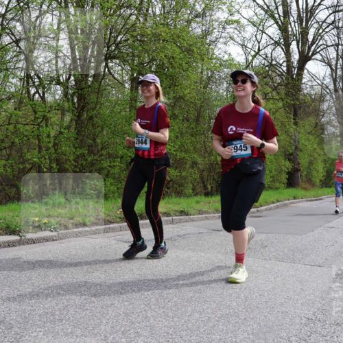 12.04.2026 - 45. Internationalen Wilhelmsburger Insellauf Yannick Fuchs http://msf.ph/oto/9499033 12.04.2026 13:13:21 Laufen 2944, 945, 509 meine-sportfotos.de