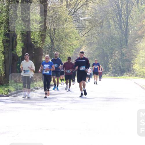 12.04.2026 - 45. Internationalen Wilhelmsburger Insellauf Yannick Fuchs http://msf.ph/oto/9499053 12.04.2026 11:00:10 Laufen 2137, 3607, 2410, 5756, 3718 meine-sportfotos.de