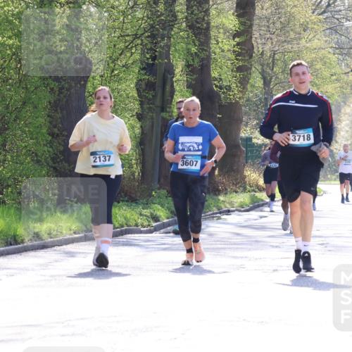 12.04.2026 - 45. Internationalen Wilhelmsburger Insellauf Yannick Fuchs http://msf.ph/oto/9499058 12.04.2026 11:00:14 Laufen 2137, 3607, 230, 3718, 2295, 2823 meine-sportfotos.de
