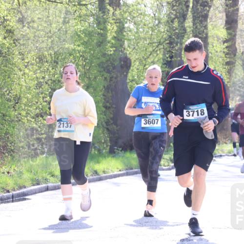 12.04.2026 - 45. Internationalen Wilhelmsburger Insellauf Yannick Fuchs http://msf.ph/oto/9499075 12.04.2026 11:00:16 Laufen 2137, 3607, 3718, 5756 meine-sportfotos.de