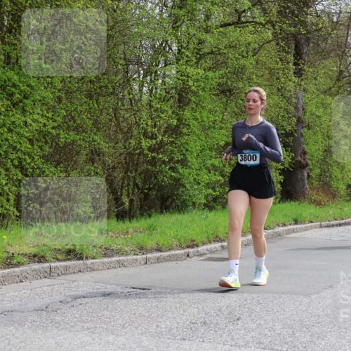 12.04.2026 - 45. Internationalen Wilhelmsburger Insellauf Yannick Fuchs http://msf.ph/oto/9499089 12.04.2026 13:13:28 Laufen 3800, 4900 meine-sportfotos.de