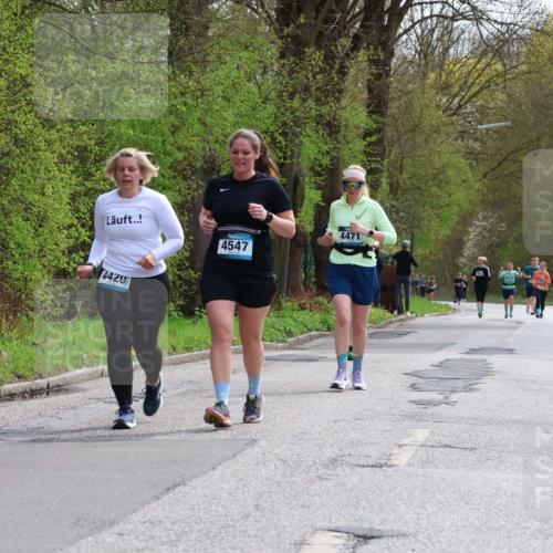 12.04.2026 - 45. Internationalen Wilhelmsburger Insellauf Yannick Fuchs http://msf.ph/oto/9499127 12.04.2026 13:13:32 Laufen 4547, 4420, 4471 meine-sportfotos.de