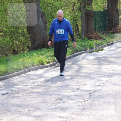 12.04.2026 - 45. Internationalen Wilhelmsburger Insellauf Yannick Fuchs http://msf.ph/oto/9499132 12.04.2026 11:00:58 Laufen 2828, 3681 meine-sportfotos.de
