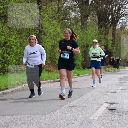 12.04.2026 - 45. Internationalen Wilhelmsburger Insellauf Yannick Fuchs http://msf.ph/oto/9499145 12.04.2026 13:13:35 Laufen 4420, 4547, 447, 981 meine-sportfotos.de