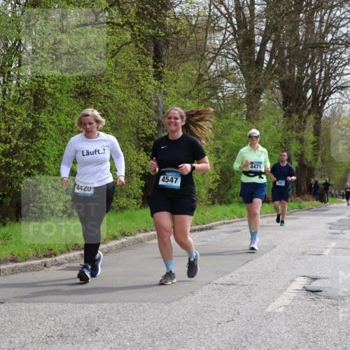 12.04.2026 - 45. Internationalen Wilhelmsburger Insellauf Yannick Fuchs http://msf.ph/oto/9499147 12.04.2026 13:13:36 Laufen 442, 4547, 4471, 3981 meine-sportfotos.de