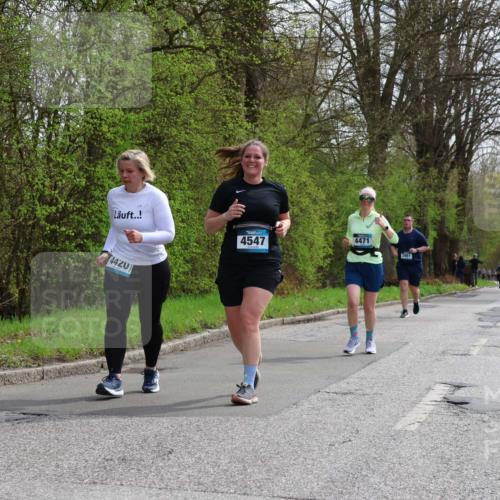 12.04.2026 - 45. Internationalen Wilhelmsburger Insellauf Yannick Fuchs http://msf.ph/oto/9499151 12.04.2026 13:13:36 Laufen 4420, 4547, 4471, 3981 meine-sportfotos.de