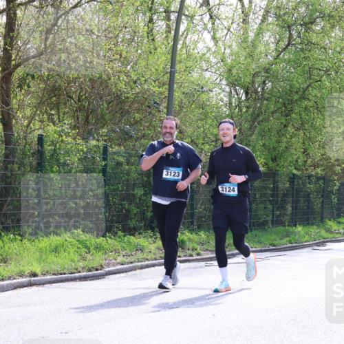 12.04.2026 - 45. Internationalen Wilhelmsburger Insellauf Yannick Fuchs http://msf.ph/oto/9499191 12.04.2026 11:05:15 Laufen 3123, 3124, 4258 meine-sportfotos.de