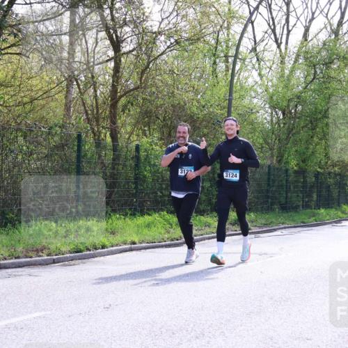 12.04.2026 - 45. Internationalen Wilhelmsburger Insellauf Yannick Fuchs http://msf.ph/oto/9499199 12.04.2026 11:05:15 Laufen 3122, 3124 meine-sportfotos.de