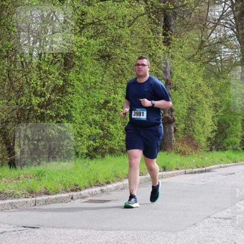 12.04.2026 - 45. Internationalen Wilhelmsburger Insellauf Yannick Fuchs http://msf.ph/oto/9499208 12.04.2026 13:13:42 Laufen 3981 meine-sportfotos.de