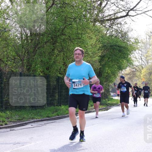 12.04.2026 - 45. Internationalen Wilhelmsburger Insellauf Yannick Fuchs http://msf.ph/oto/9499241 12.04.2026 11:05:19 Laufen 247, 2471, 4258, 4257 meine-sportfotos.de