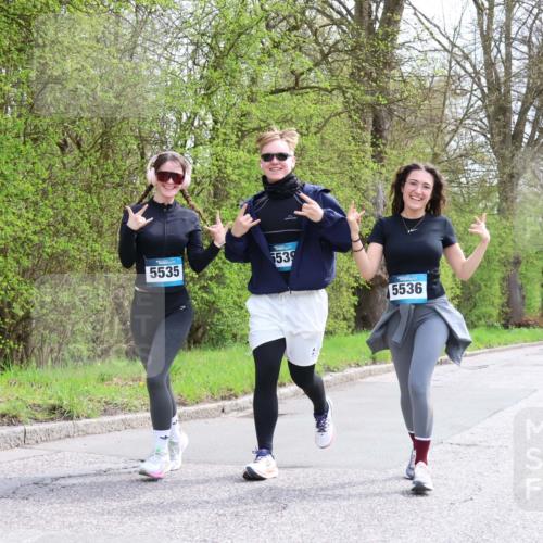 12.04.2026 - 45. Internationalen Wilhelmsburger Insellauf Yannick Fuchs http://msf.ph/oto/9499306 12.04.2026 13:14:03 Laufen 3, 5535, 5539, 5536, 5861 meine-sportfotos.de