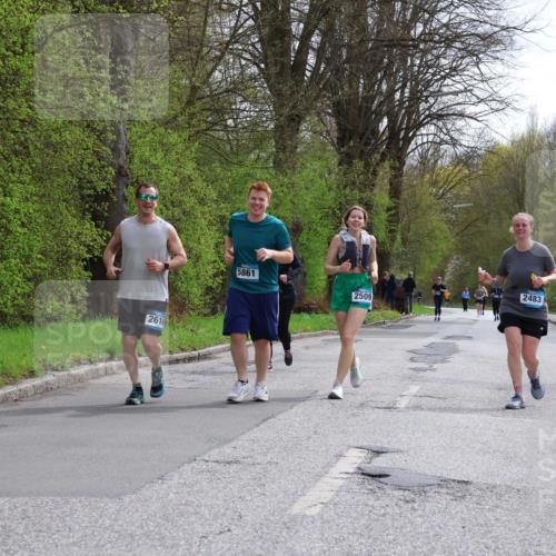 12.04.2026 - 45. Internationalen Wilhelmsburger Insellauf Yannick Fuchs http://msf.ph/oto/9499346 12.04.2026 13:14:07 Laufen 2616, 5861, 2509, 2483 meine-sportfotos.de