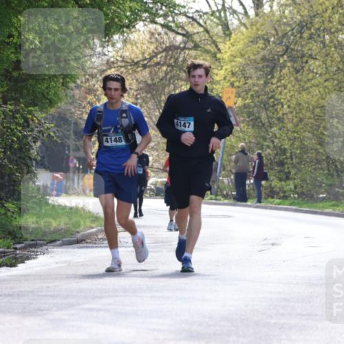 12.04.2026 - 45. Internationalen Wilhelmsburger Insellauf Yannick Fuchs http://msf.ph/oto/9499353 12.04.2026 11:05:38 Laufen 4148, 4147, 9 meine-sportfotos.de